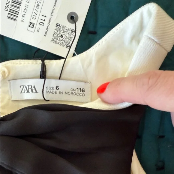 Elegant Cream Dress with Black Bow - New Zara - Picture 3 of 4